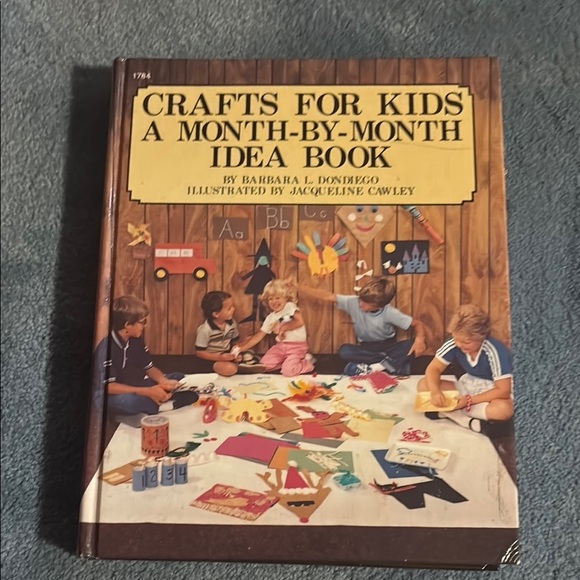 Crafts for Kids: A Month-by-Month Idea Book​ - Picture 1 of 1